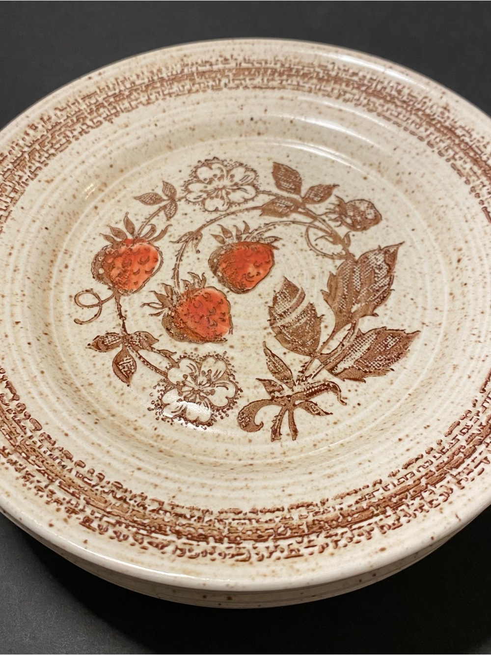 Set of 6 Vintage Homespun Churchill “Wild Strawberry Stoneware Plates